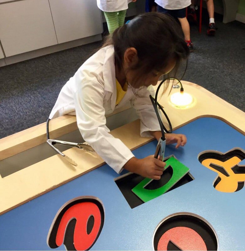 Preschoolers make play time scientific in new STEM LAB